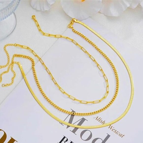 Gold Layered Necklaces for Women, 14K Gold Plated Dainty Gold Chain Choker - Picture 5 of 7